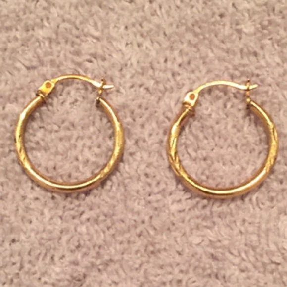 Jewelry - 14KT Gold Diamond Cut Round Hoop Pierced Earrings